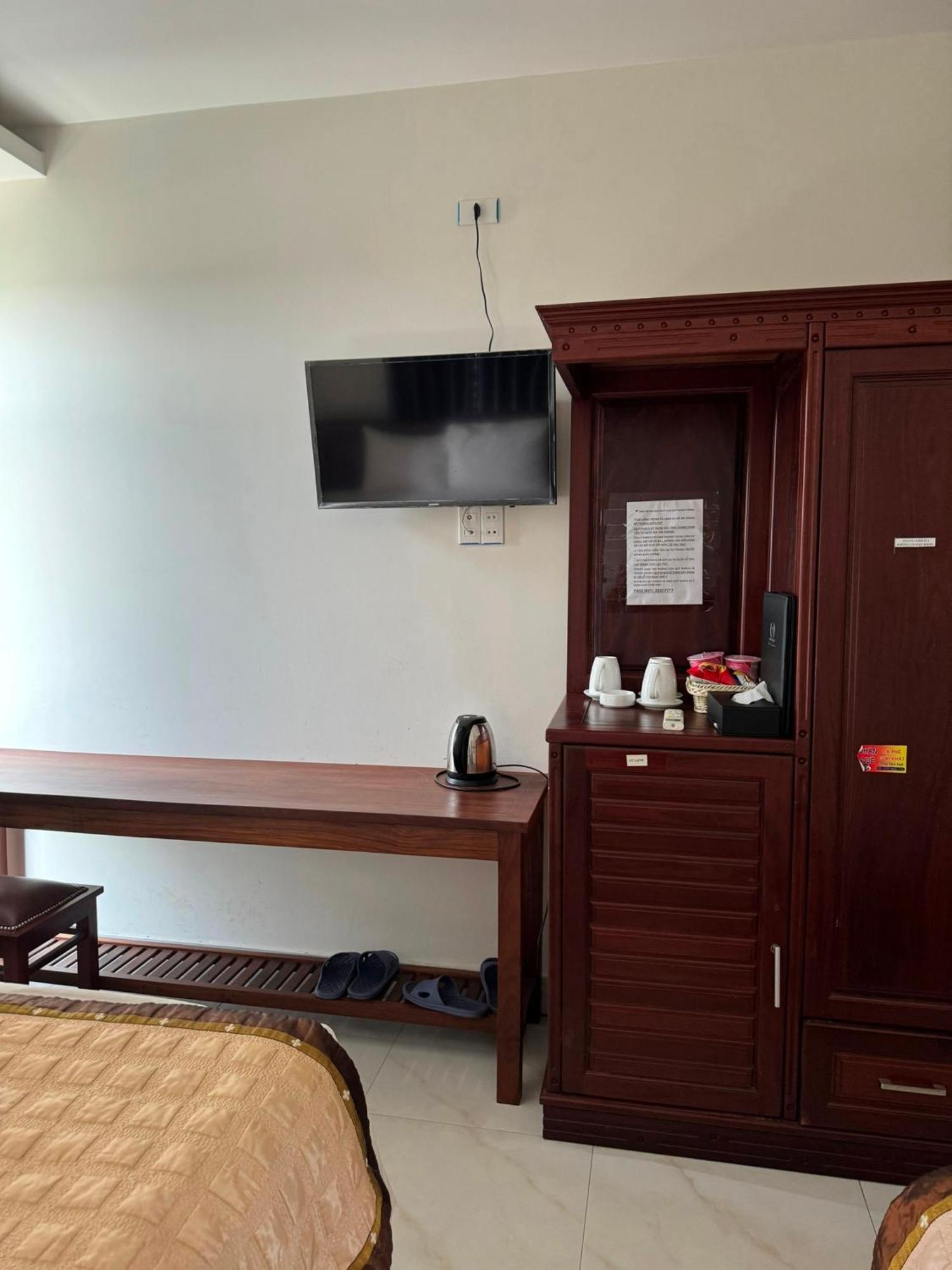 Hoang Khiem Hotel Pleiku Extérieur photo