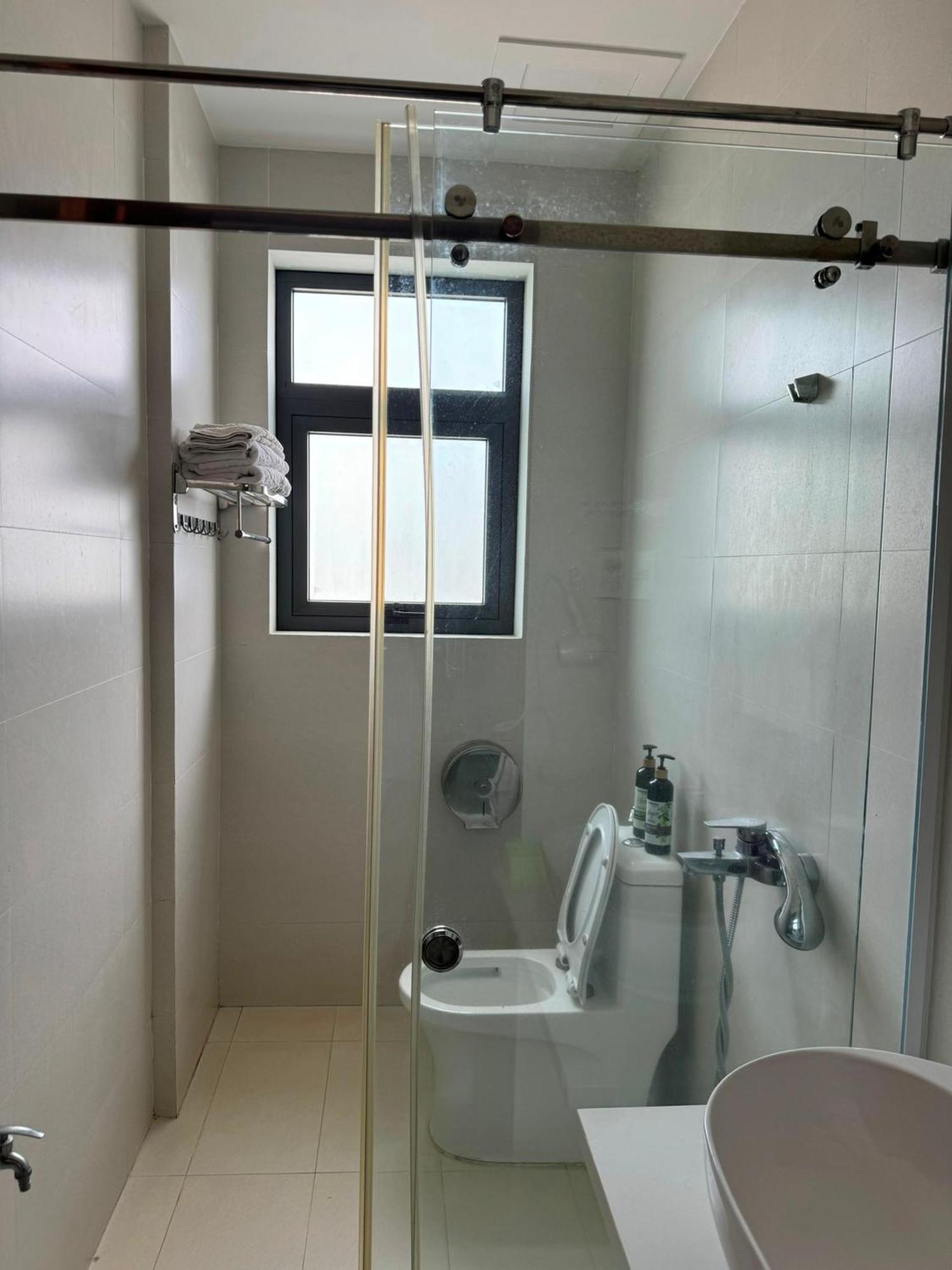 Hoang Khiem Hotel Pleiku Extérieur photo