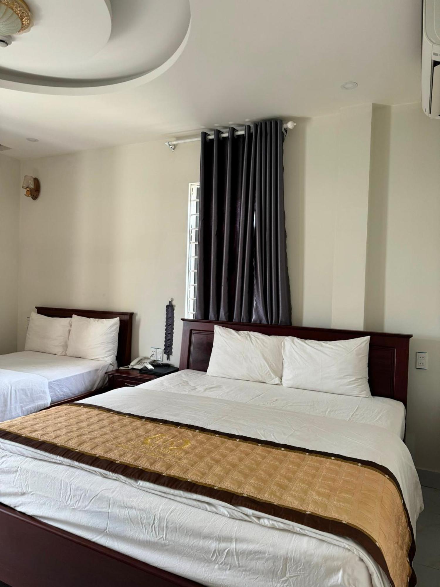 Hoang Khiem Hotel Pleiku Extérieur photo