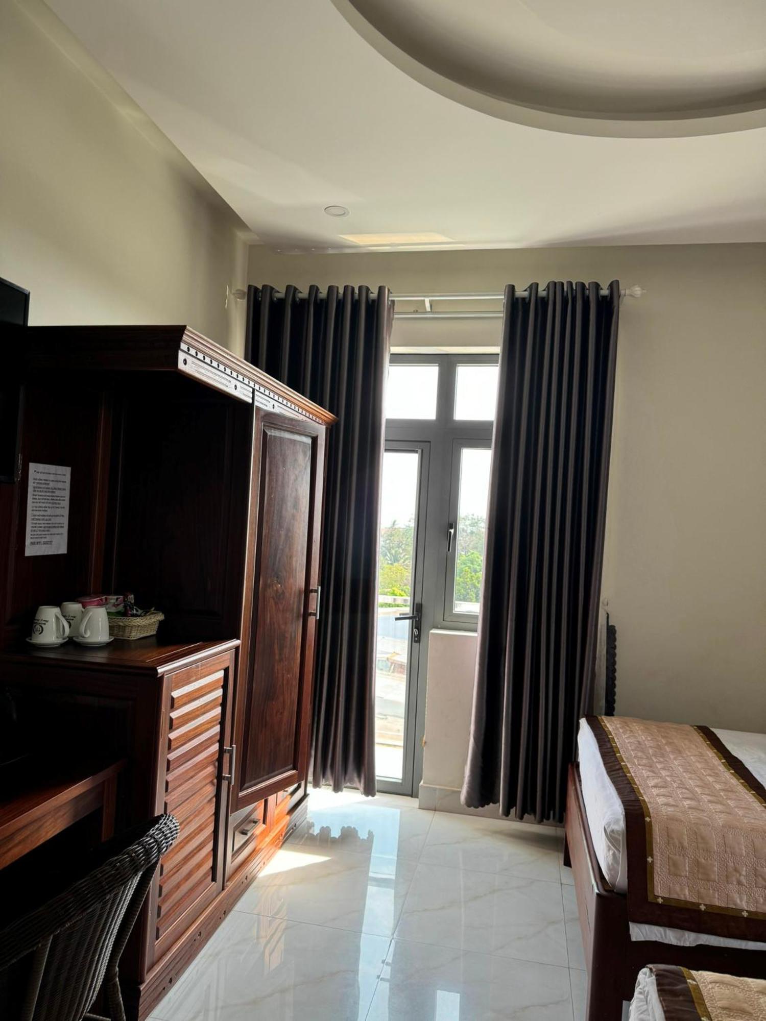 Hoang Khiem Hotel Pleiku Extérieur photo