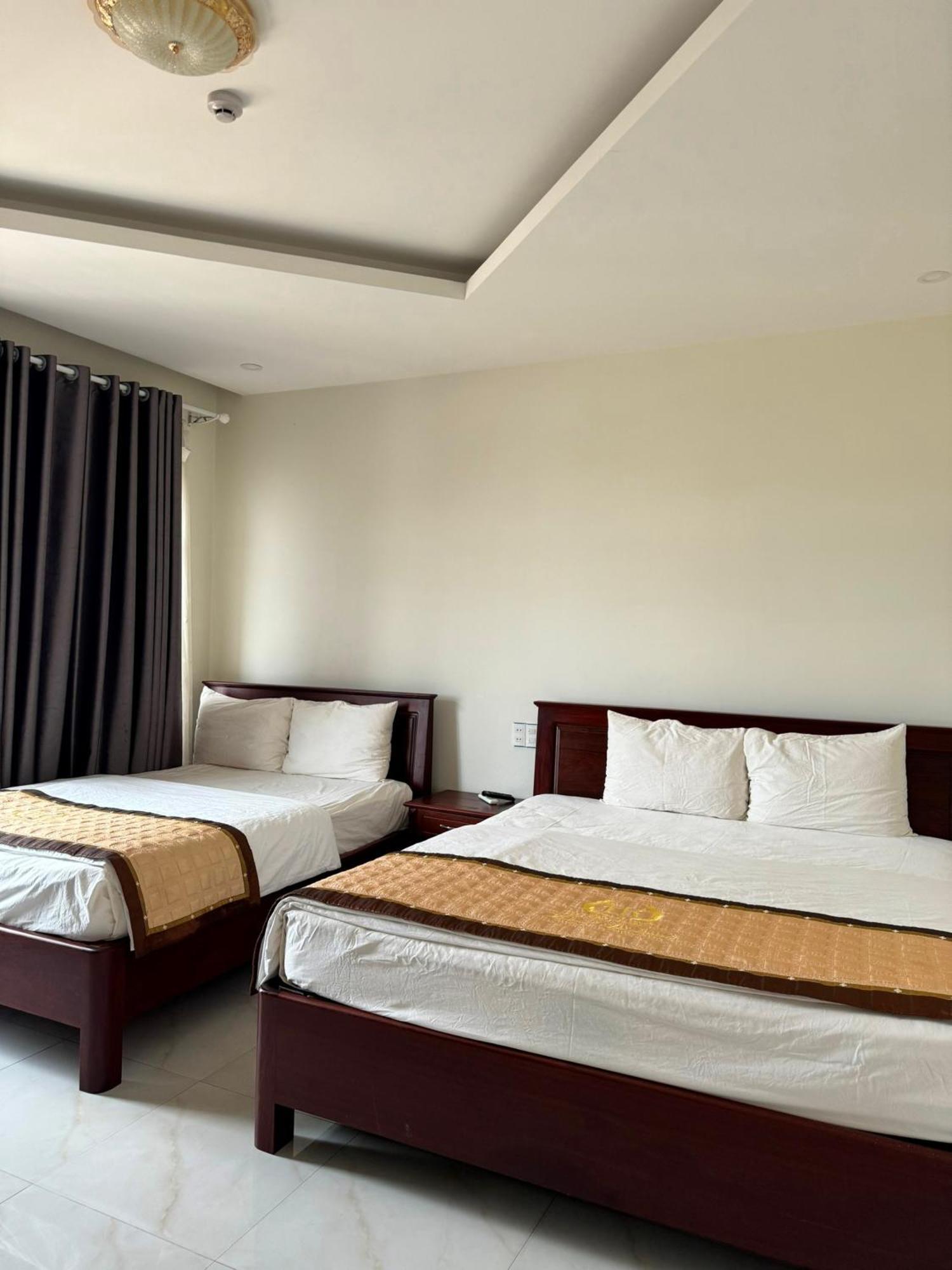 Hoang Khiem Hotel Pleiku Extérieur photo