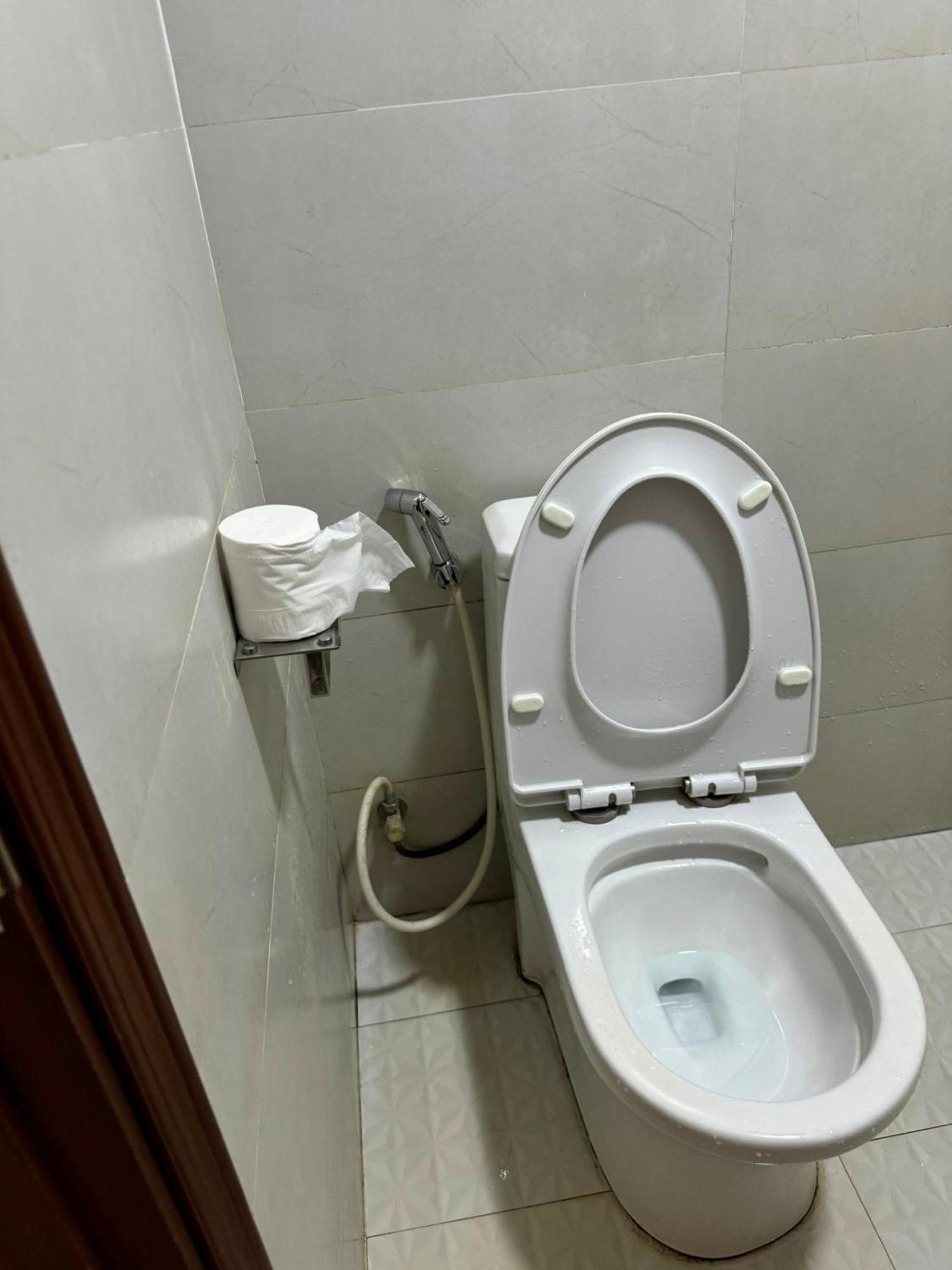 Hoang Khiem Hotel Pleiku Extérieur photo