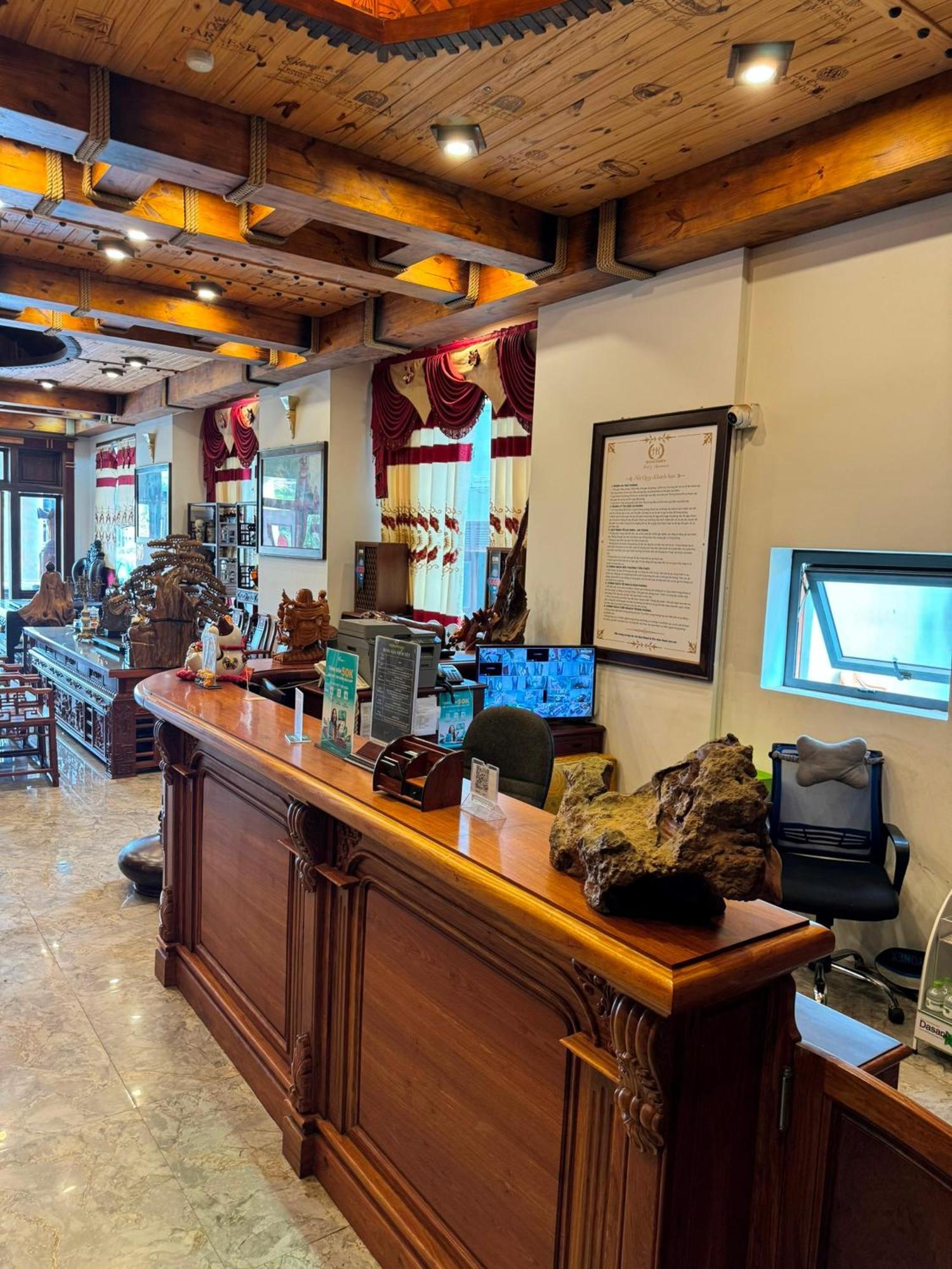 Hoang Khiem Hotel Pleiku Extérieur photo